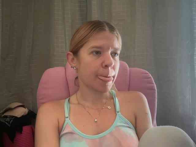 AmericnBarbie webcam