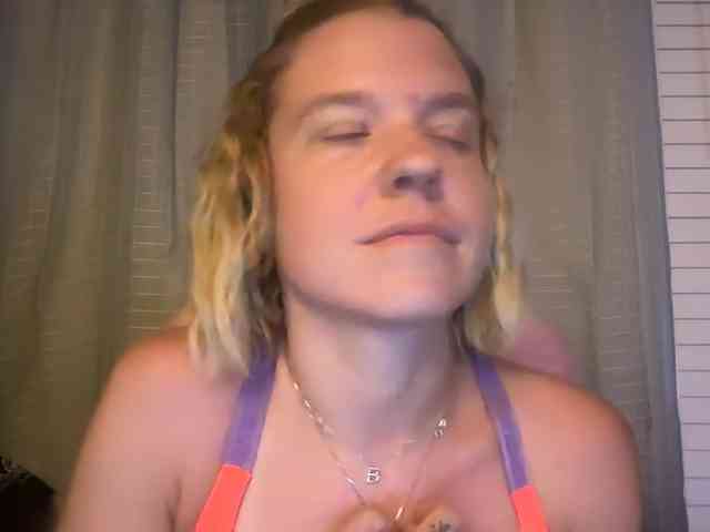 AmericnBarbie webcam