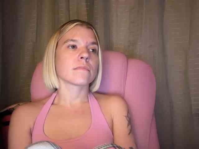 AmericnBarbie webcam