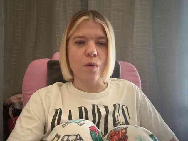 AmericnBarbie webcam