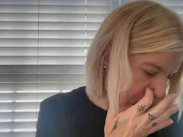AmericnBarbie webcam