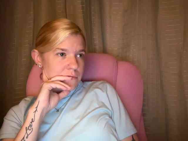 AmericnBarbie webcam