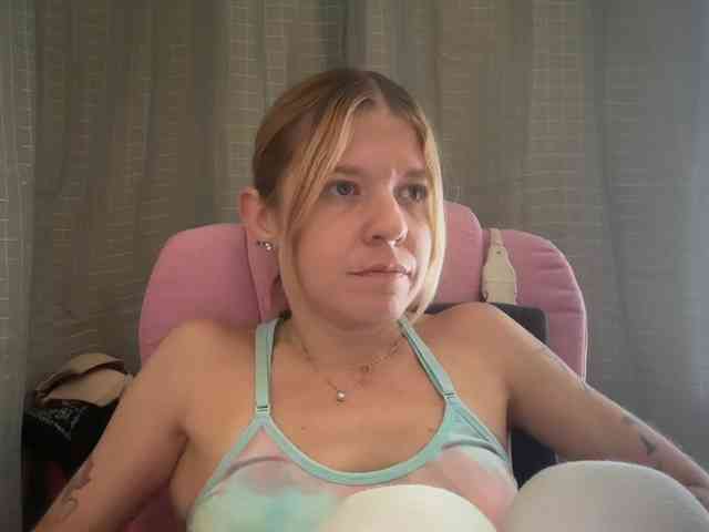AmericnBarbie webcam