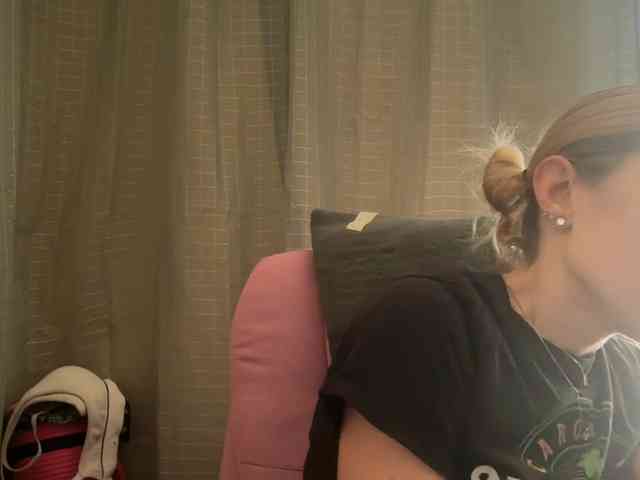 AmericnBarbie webcam