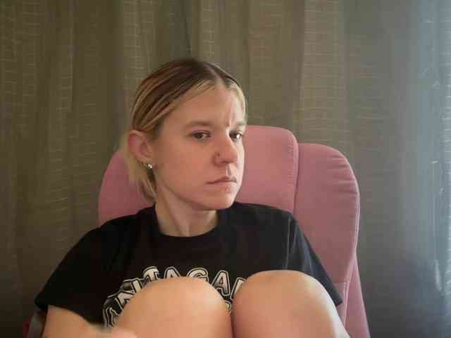 AmericnBarbie webcam