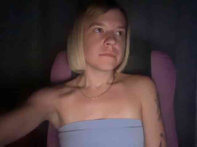 AmericnBarbie webcam