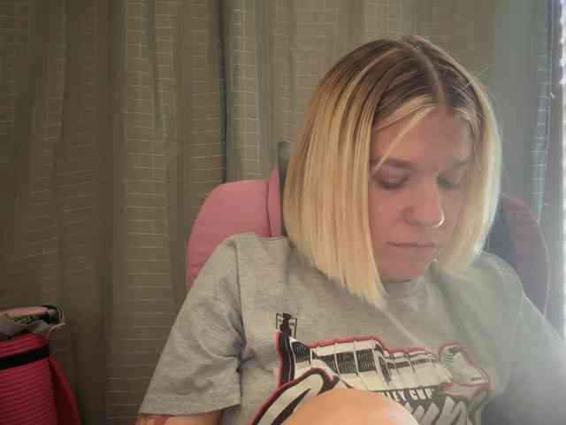 AmericnBarbie webcam