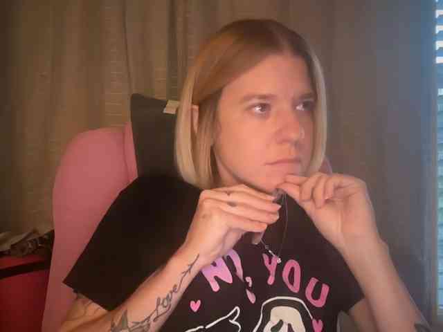 AmericnBarbie webcam