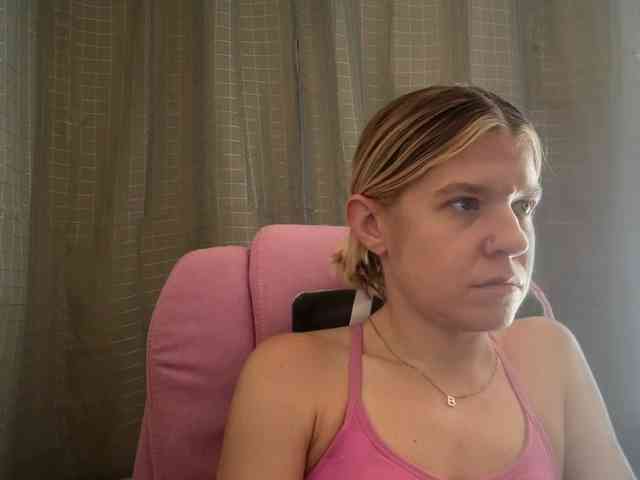 AmericnBarbie webcam