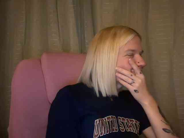 AmericnBarbie webcam