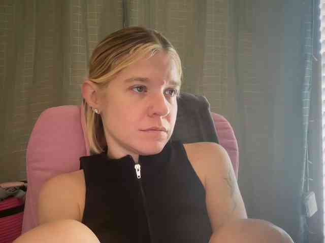 AmericnBarbie webcam