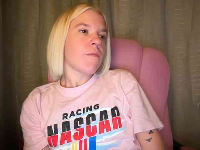 AmericnBarbie webcam