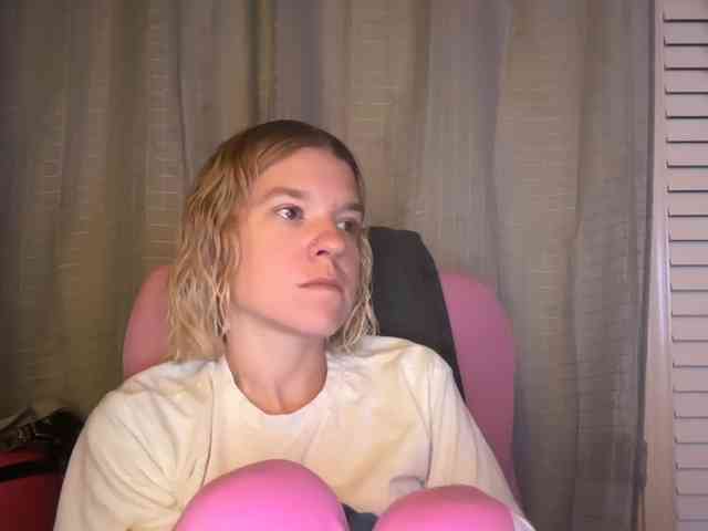 AmericnBarbie webcam