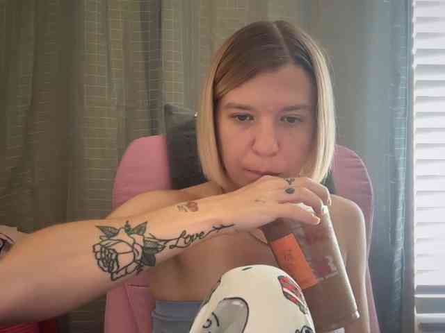 AmericnBarbie webcam