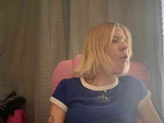 AmericnBarbie webcam