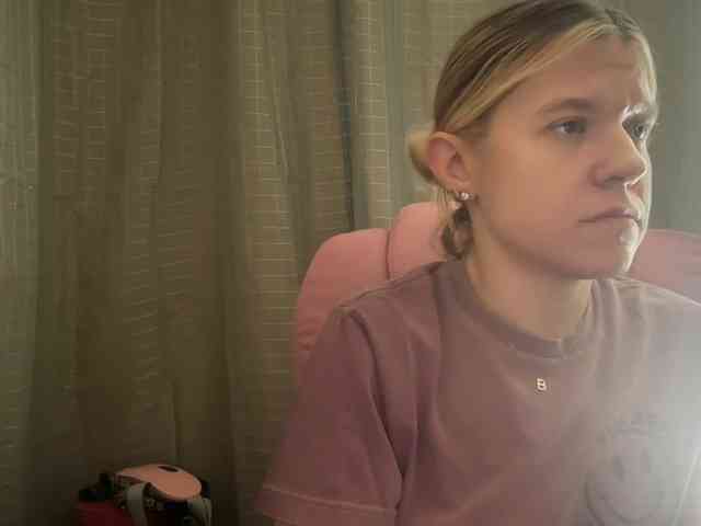 AmericnBarbie webcam