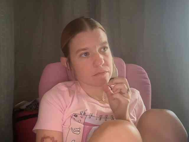 AmericnBarbie webcam