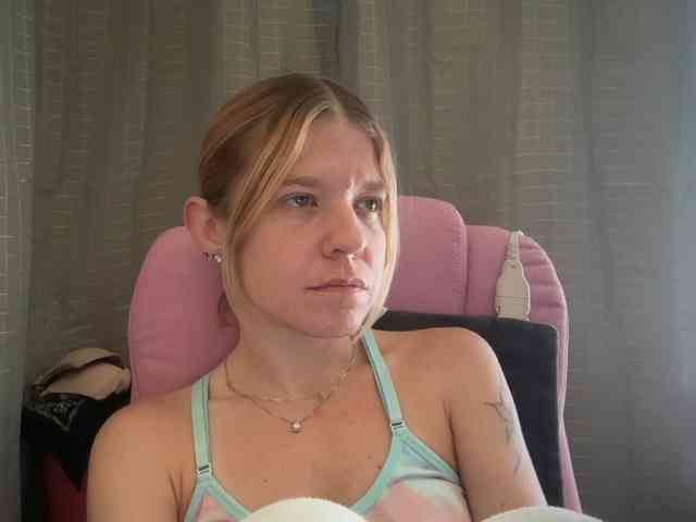 AmericnBarbie webcam