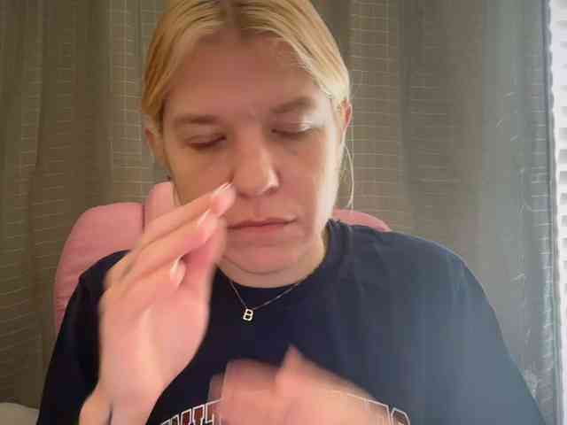 AmericnBarbie webcam