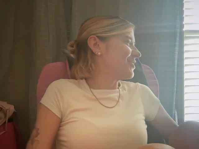 AmericnBarbie webcam