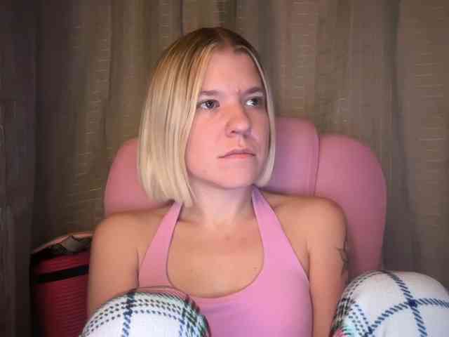 AmericnBarbie webcam