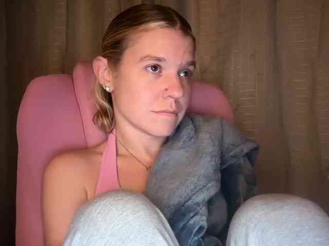 AmericnBarbie webcam