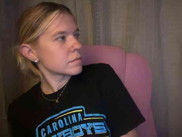 AmericnBarbie webcam