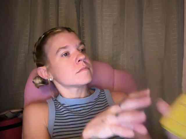 AmericnBarbie webcam