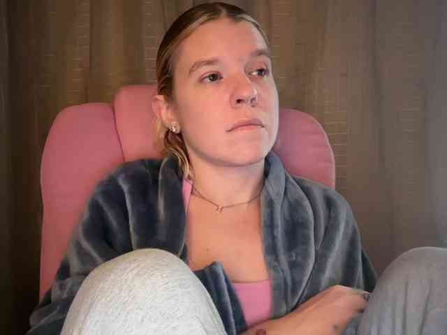 AmericnBarbie webcam