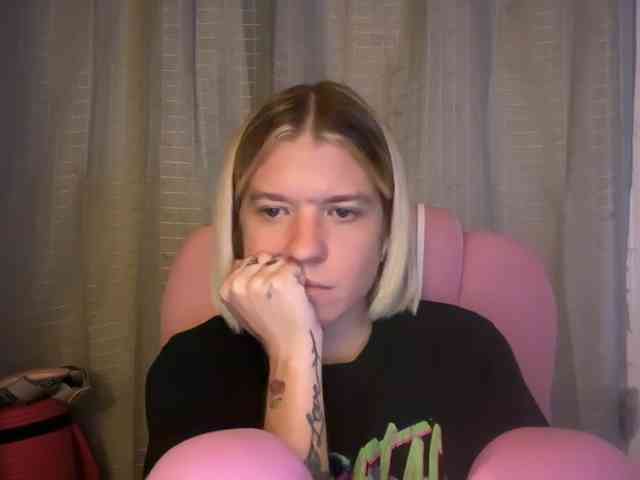 AmericnBarbie webcam