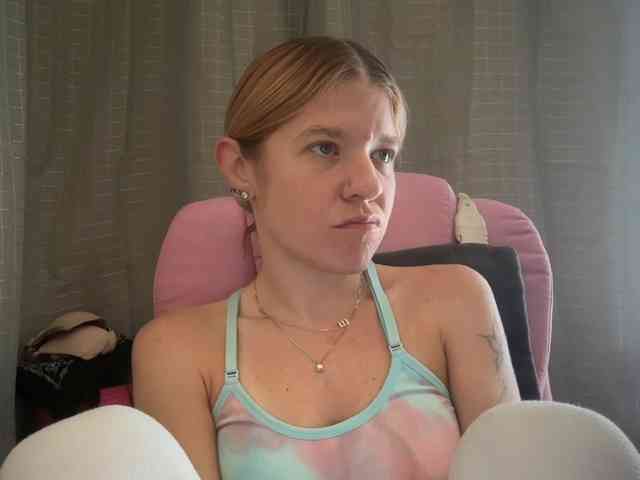 AmericnBarbie webcam