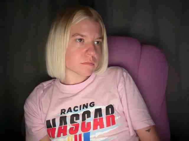 AmericnBarbie webcam