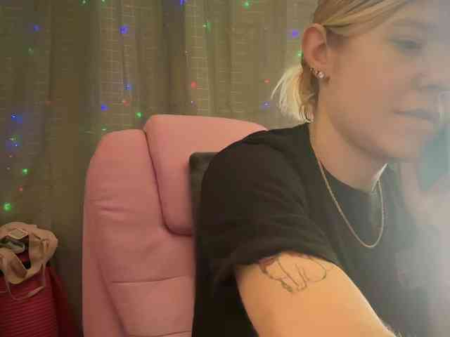 AmericnBarbie webcam