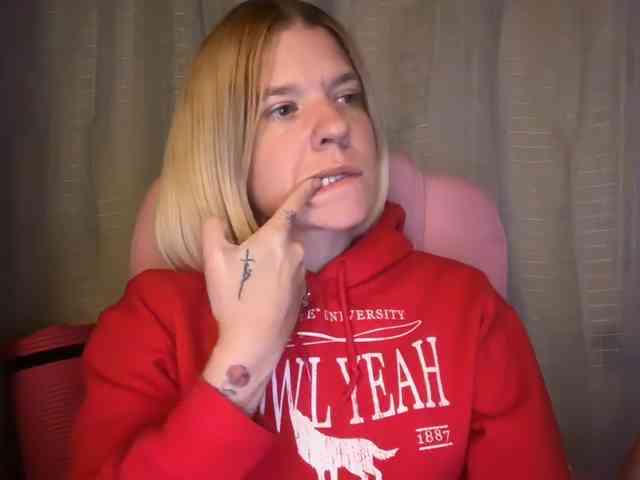 AmericnBarbie webcam