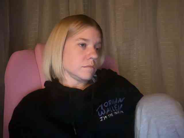 AmericnBarbie webcam
