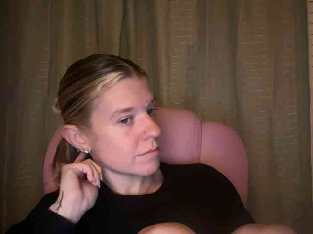 AmericnBarbie webcam