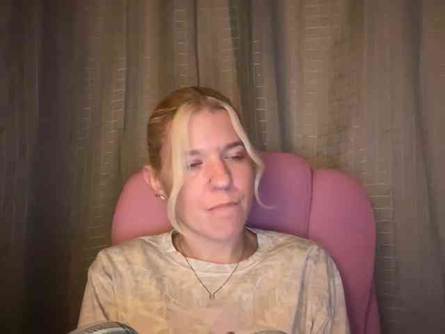 AmericnBarbie webcam