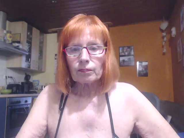 Sexysilvie live webcam show