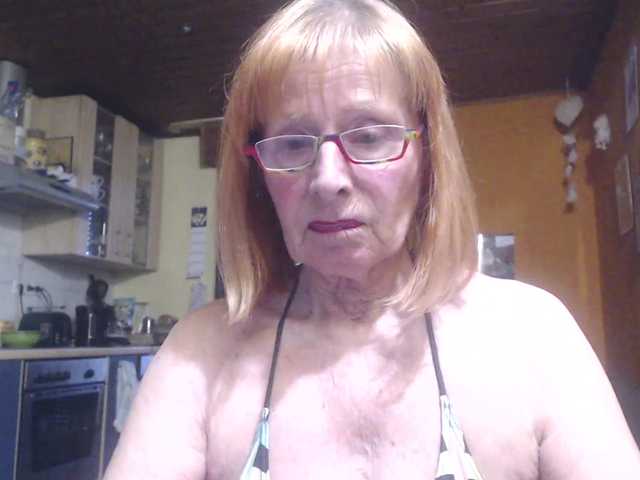 Sexysilvie live cam on BongaCams