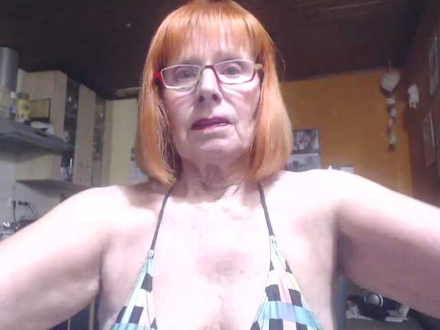 Sexysilvie live cam on BongaCams