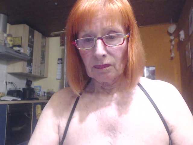 Sexysilvie live webcam show