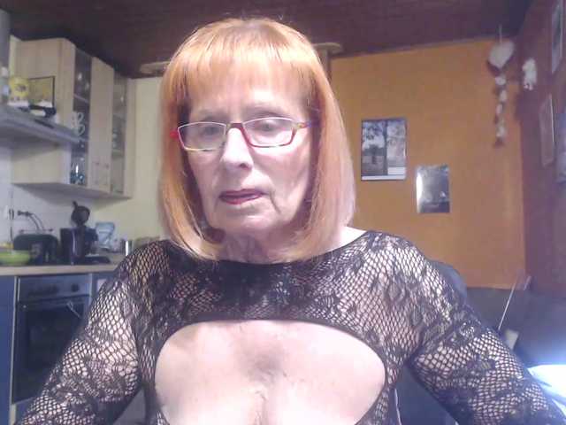 Sexysilvie live cam on BongaCams