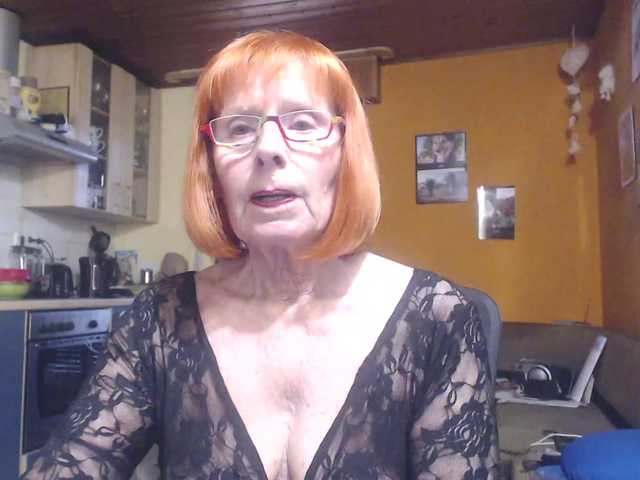Sexysilvie live cam on BongaCams