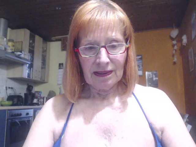 Sexysilvie live cam on BongaCams