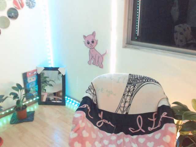 bomboncita288 live cam on BongaCams