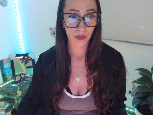 bomboncita288 live cam on BongaCams