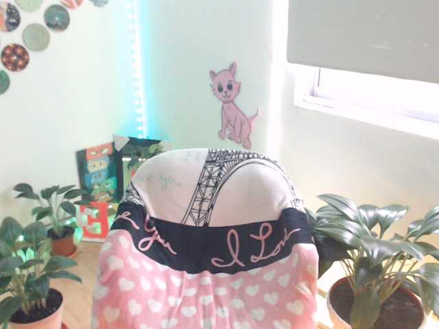 bomboncita288 live cam on BongaCams