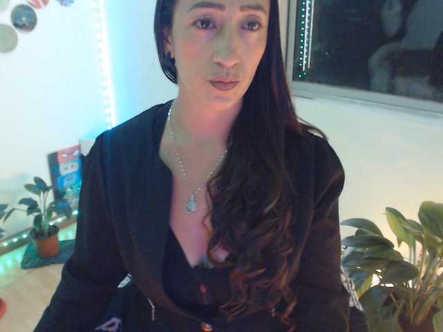 bomboncita288 live cam on BongaCams