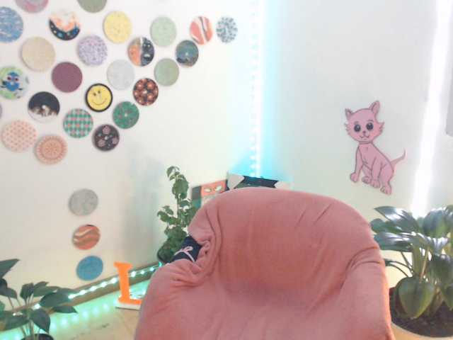 bomboncita288 live cam on BongaCams