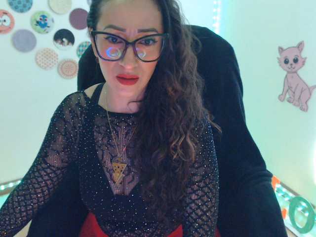 bomboncita288 live cam on BongaCams